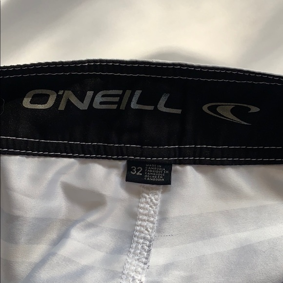O’Neill Boardshorts with Velcro/Drawstring Waist - Picture 4 of 4
